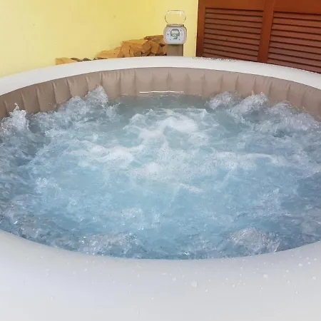 Lovely With Pool And Sauna Maggiore *