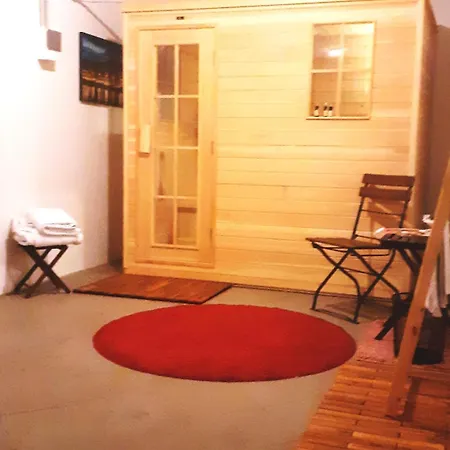 Lovely With Pool And Sauna Maggiore Villa
