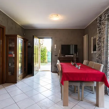 Lovely With Pool And Sauna Maggiore *