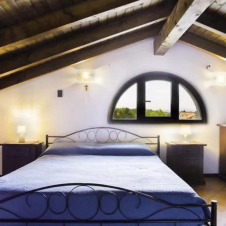 Lovely With Pool And Sauna Maggiore Villa